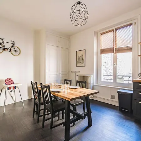 A - Pres De La Cathedrale - Fr-1-870-11