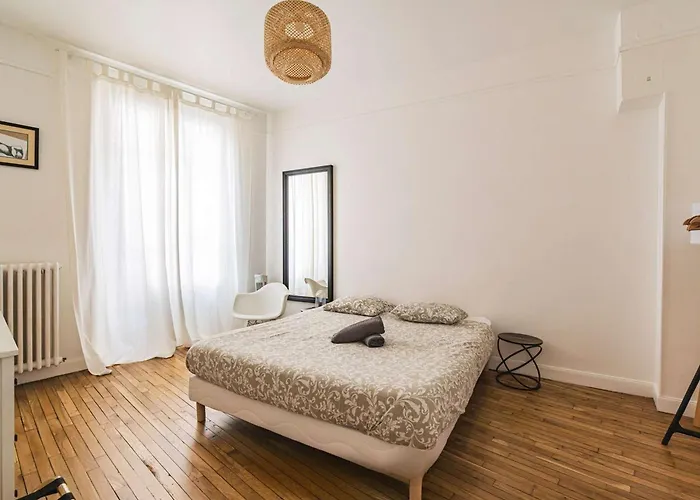 A - Pres De La Cathedrale - Fr-1-870-11 Апартаменты *